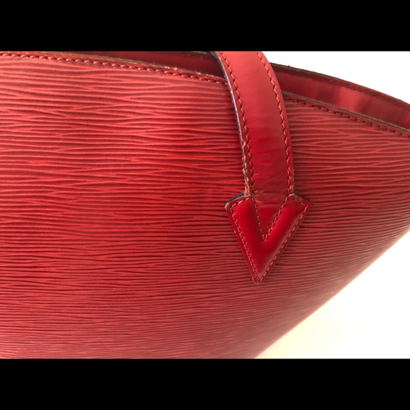 Authentic Louis Vuitton Epi St. Jacques GM. - Picture 14 of 16